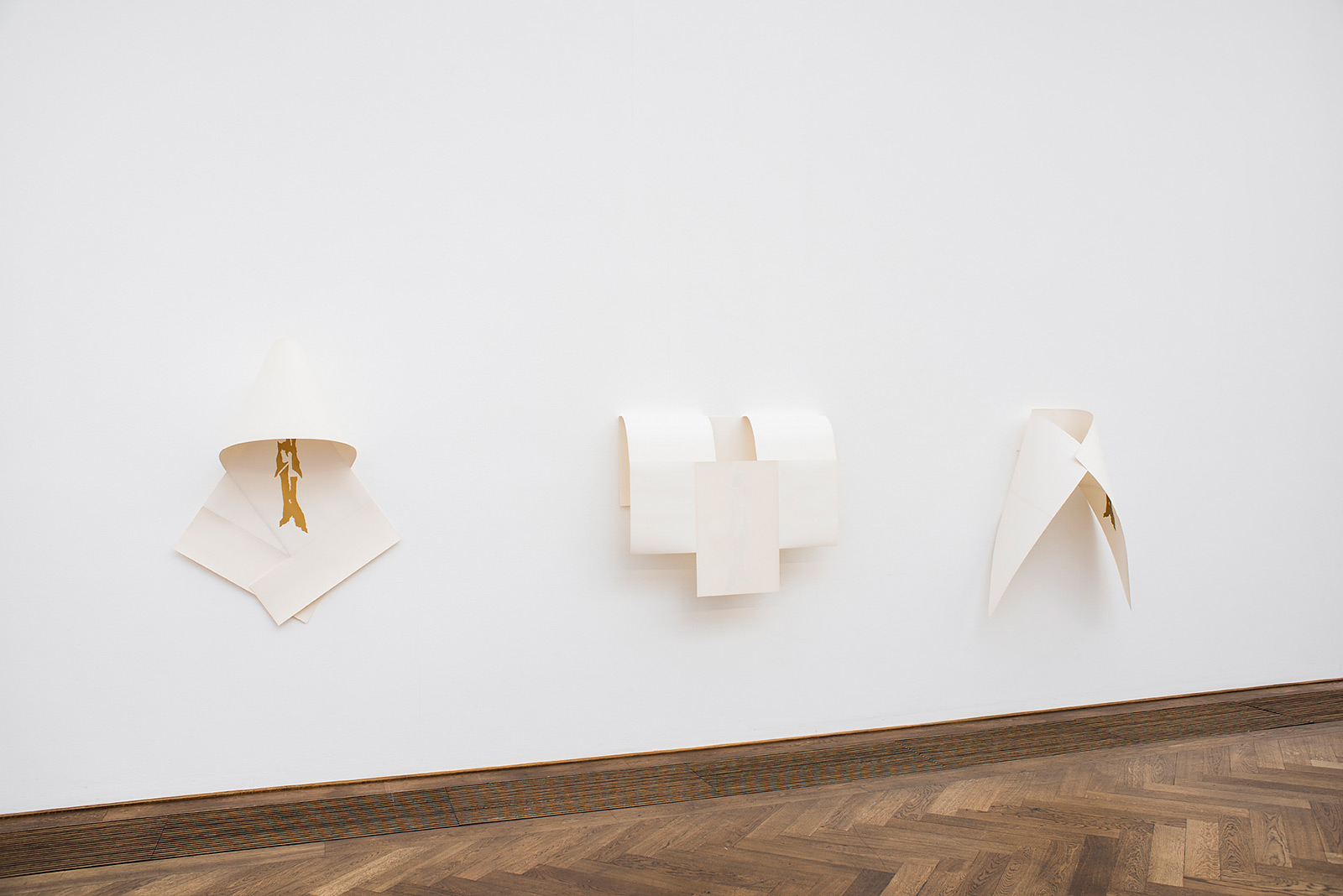 Jemima Läubli «Ahnungen & Ahninnen» | Institut Kunst, Diplom Bachelor 2016,